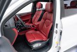 Certified 2022 Porsche Macan image 5