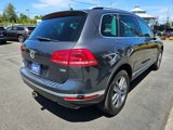 Used 2016 Volkswagen Touareg Sport image 5