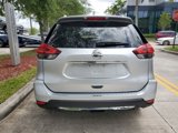 Certified 2017 Nissan Rogue SL image 5