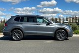 Certified 2022 Volkswagen Tiguan SE image 3