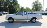 Used 2001 Nissan Frontier XE image 4