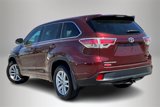Used 2015 Toyota Highlander LE image 4