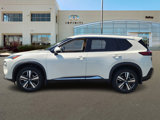 Used 2021 Nissan Rogue Platinum image 2