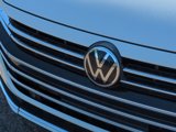 Used 2021 Volkswagen Arteon SE w/ Luggage Net & Mats Package image 3