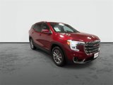 Used 2024 GMC Terrain SLT w/ Infotainment Package II image 3