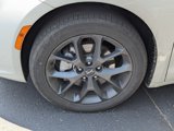 Used 2021 Chrysler Pacifica Touring-L w/ Uconnect Theater Family Group image 5