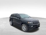 Used 2020 Jeep Grand Cherokee Laredo image 2