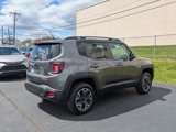 Used 2017 Jeep Renegade Trailhawk image 3