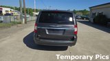 Used 2016 Chrysler Town & Country Touring image 4