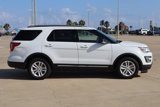 Used 2017 Ford Explorer XLT image 4
