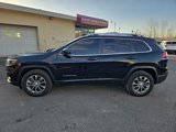 Used 2019 Jeep Cherokee Latitude Plus image 2