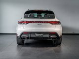 Certified 2024 Porsche Macan image 6