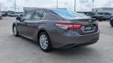 Used 2018 Toyota Camry LE image 6