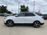 Used 2022 Chevrolet Equinox LT image 2