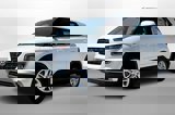 New 2025 Hyundai Venue SE image 2