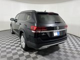 Used 2020 Volkswagen Atlas SE w/ Towing Package image 5