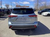 Used 2021 Toyota Highlander XLE image 6
