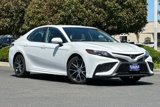 Used 2022 Toyota Camry SE image 2