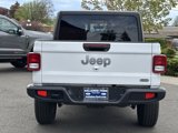 Used 2023 Jeep Gladiator Overland image 4