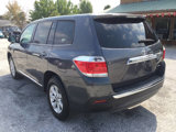 Used 2012 Toyota Highlander SE w/ Tow Pkg image 4