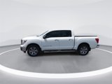 Used 2018 Nissan Titan SV w/ Chrome Package image 5