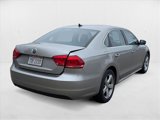Used 2014 Volkswagen Passat 2.5 SE image 5