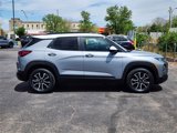 Used 2023 Chevrolet TrailBlazer ACTIV image 2
