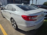 Used 2018 Honda Accord Touring image 3