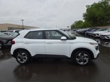 New 2025 Hyundai Venue SEL image 5