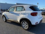 New 2025 Hyundai Venue SE image 5