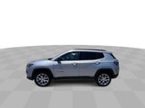 Used 2023 Jeep Compass Latitude image 5