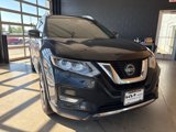 Used 2018 Nissan Rogue SL image 2