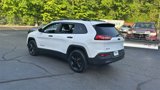 Used 2017 Jeep Cherokee Sport image 4