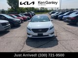 Used 2015 Hyundai Sonata Limited w/ Option Group 05 image 2