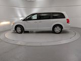 Used 2018 Dodge Grand Caravan SE w/ UConnect Hands-Free Group image 5