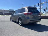 Used 2017 Toyota Sienna LE image 5