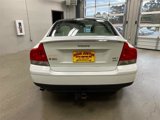 Used 2004 Volvo S60 2.5T image 4