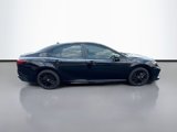 Used 2025 Toyota Camry SE image 4