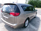Used 2018 Chrysler Pacifica Touring Plus w/ Tire & Wheel Group image 5