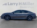 Used 2018 Toyota Camry SE image 2