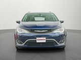 Used 2020 Chrysler Pacifica Limited image 2
