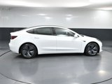 Used 2020 Tesla Model 3 Standard Range image 3