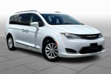 Used 2019 Chrysler Pacifica Touring-L image 2