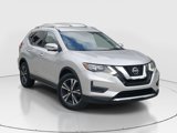 Used 2020 Nissan Rogue SV w/ Premium Package image 2