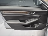 Used 2019 Honda Accord EX image 6