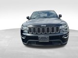 Used 2019 Jeep Grand Cherokee Laredo image 2