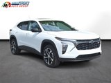 New 2025 Chevrolet Trax RS w/ Sunroof Package image 4