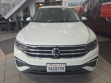 Certified 2022 Volkswagen Tiguan SE image 3