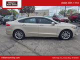 Used 2017 Ford Fusion SE image 3