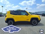 Used 2023 Jeep Renegade Trailhawk image 2